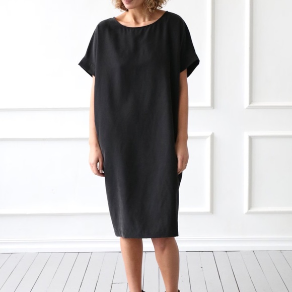 Cocoon style Oversized Gray Dress, 100% Tencel - Picture 1 of 6